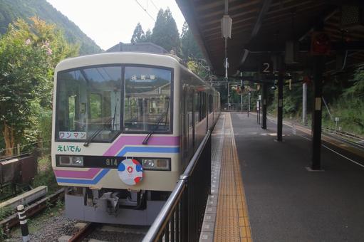 叡山電鉄、鞍馬駅、ホーム 叡山電鉄、鞍馬駅、ホーム 叡山電鉄,鞍馬線,鞍馬駅の写真素材