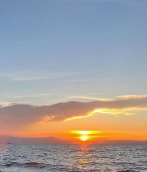琵琶湖の夕焼け 琵琶湖の夕焼けの写真