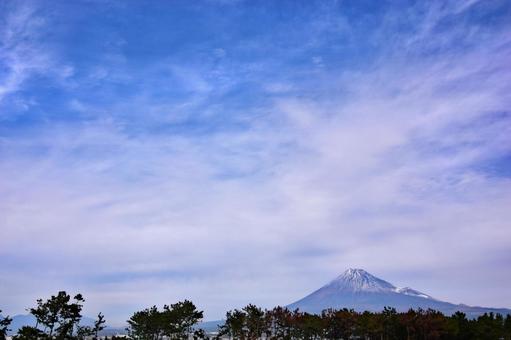 初冠雪後の富士山４の写真