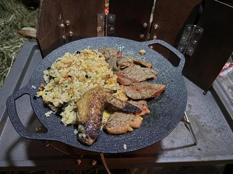 キャンプ飯 キャンプ飯 キャンプ,タープ,キャンプ飯の写真素材