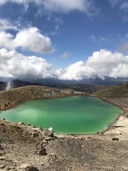 エメラルド湖 エメラルド湖の写真