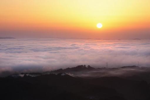日の出と雲海 日の出と雲海の写真