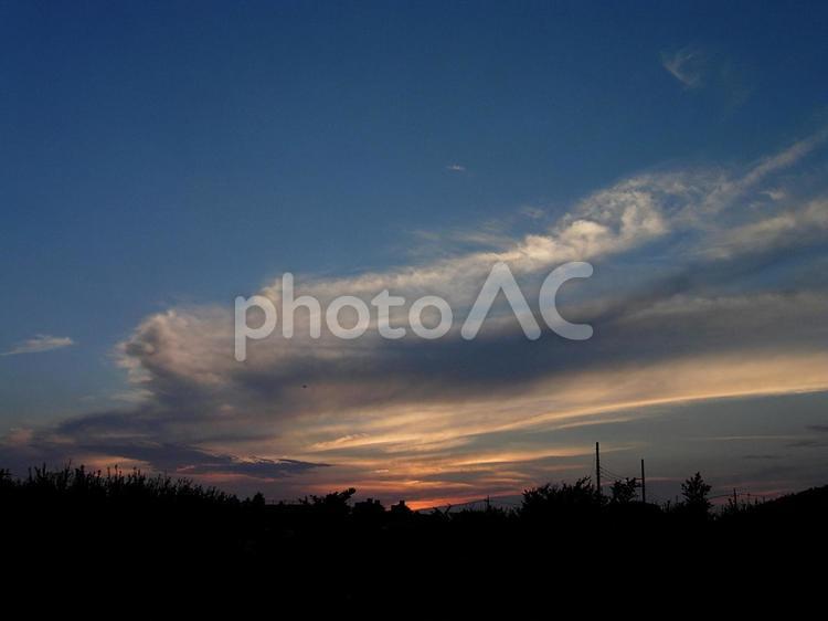 夕暮れの雲 空,晴れ,自然の写真素材