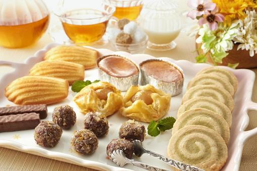 洋菓子 ティータイムイメージ 洋菓子 ティータイムイメージの写真