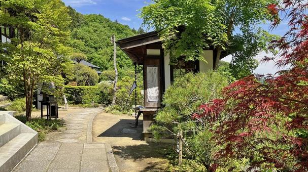 Scenery of the grounds of Hossho-ji Temple, No. 32 of the 34 Kannon Temples of Chichibu, faxing temple, prajna mountain, approach, JPG