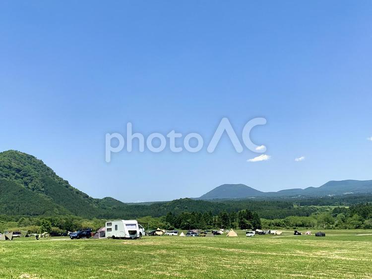 草原のキャンプ場 キャンプ,キャンプ場,富士山の写真素材