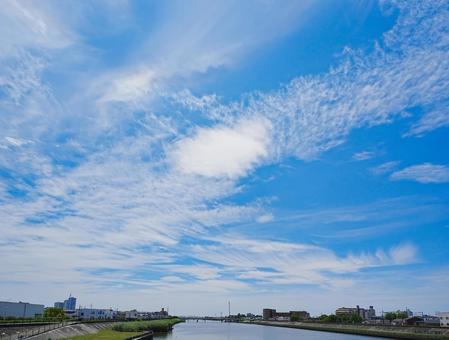 真夏の青空と新中川 真夏の青空と新中川の写真