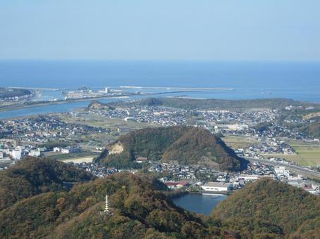 View from the remains of Tottori Castle's castle tower, JPG