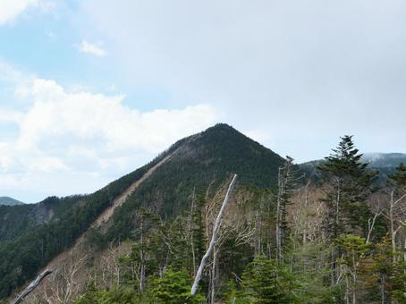甲武信ヶ岳遠景 甲武信ヶ岳遠景 甲武信ヶ岳,西沢渓谷,徳ちゃん新道の写真素材