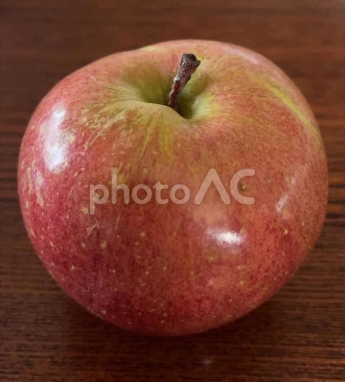 R7.01.20　りんごサンふじ りんご,リンゴ,りんごサンふじの写真素材