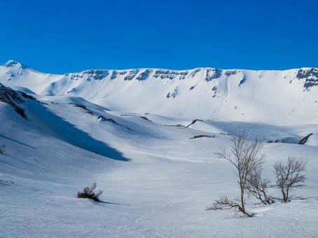 残雪期鳥海山（中島台から） 鳥海山,残雪期,秋田の写真素材