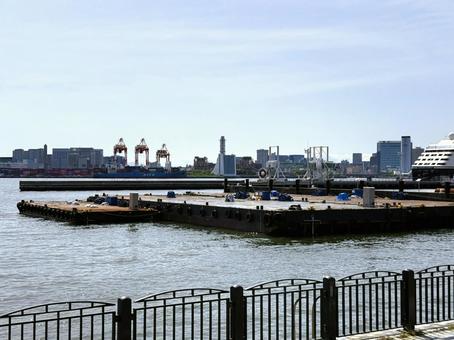青海ふ頭公園 東京お台場 2025年春 青海ふ頭公園 東京お台場 2025年春 青海,ふ頭公園,ターミナルの写真素材