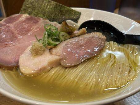 美味しそうな塩ラーメン ラーメン,塩ラーメン,チャーシューの写真素材