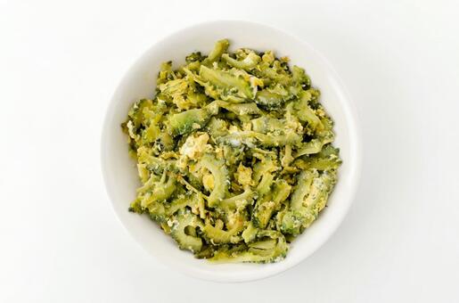 卵とゴーヤのシンプルゴーヤーチャンプルー ゴーヤーチャンプルー,たまごとゴーヤーの炒め物,苦瓜の写真素材