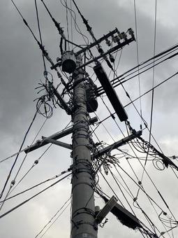 電柱電線6972 電柱電線6972の写真
