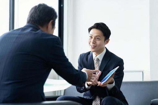 商談 営業,商談,ビジネスの写真素材