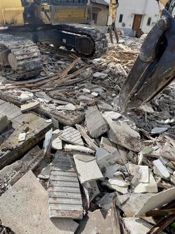 瓦礫と重機 瓦礫,ガレキ,重機の写真素材
