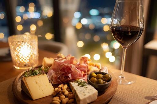 おしゃれな雰囲気のワインとおつまみ-4 おしゃれな雰囲気のワインとおつまみ-4の写真