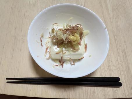 豆腐にミョウガ 豆腐にミョウガ 豆腐,ミョウガ,生姜の写真素材