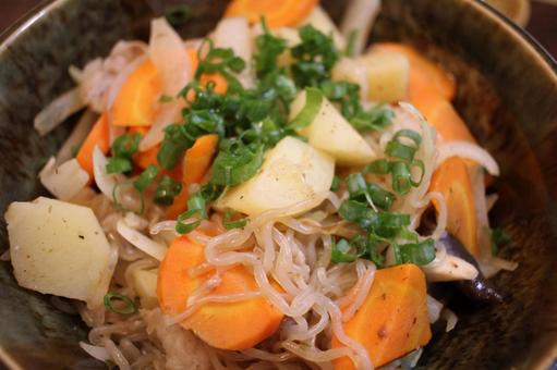 肉じゃが にくじゃが,煮物,和食の写真素材