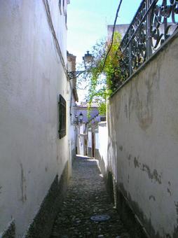 グラナダ旧市街 路地散策 グラナダ旧市街 路地散策 旧市街,世界遺産,グラナダの写真素材