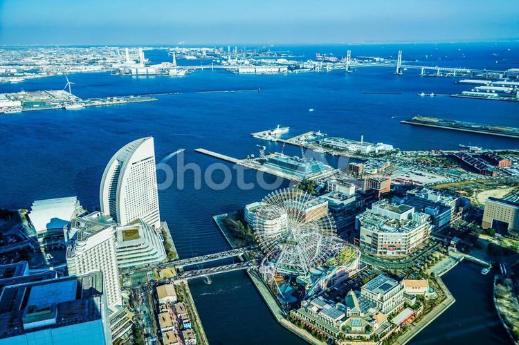 横浜ランドマークタワーからの景色 横浜,ビル群,みなとみらいの写真素材