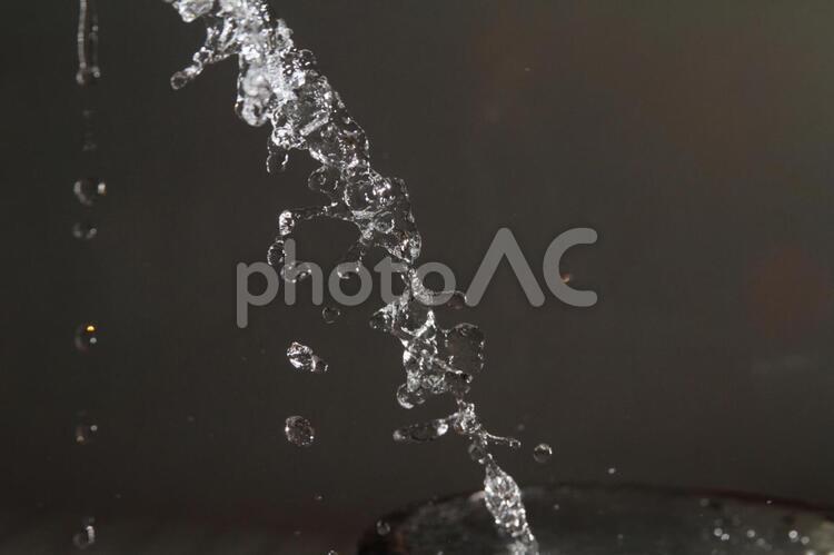 水のイメージ 水,形,雫の写真素材