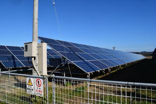ソーラーパネル 自然エネルギー 太陽電池発電所,発電,発電所の写真素材