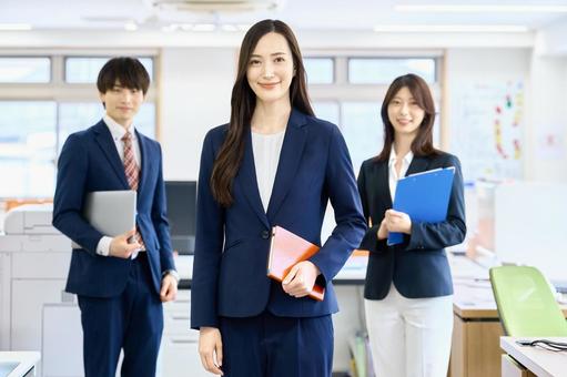 ビジネスマン　チーム　ビジネスウーマン　 ビジネス,チーム,オフィスの写真素材