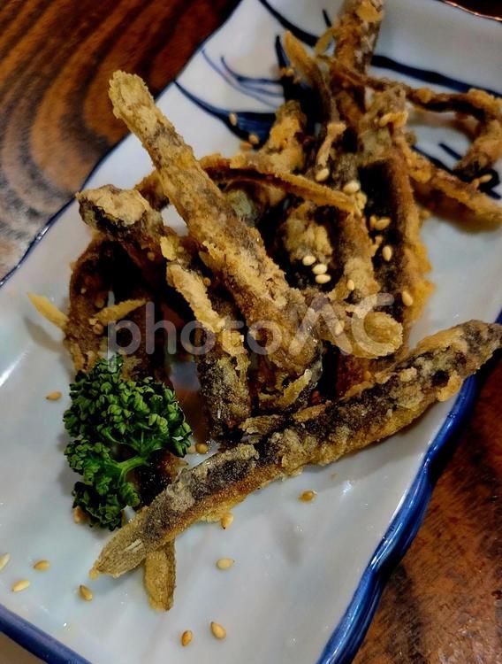 どじょうの唐揚げ どじょう,魚,揚げ物の写真素材