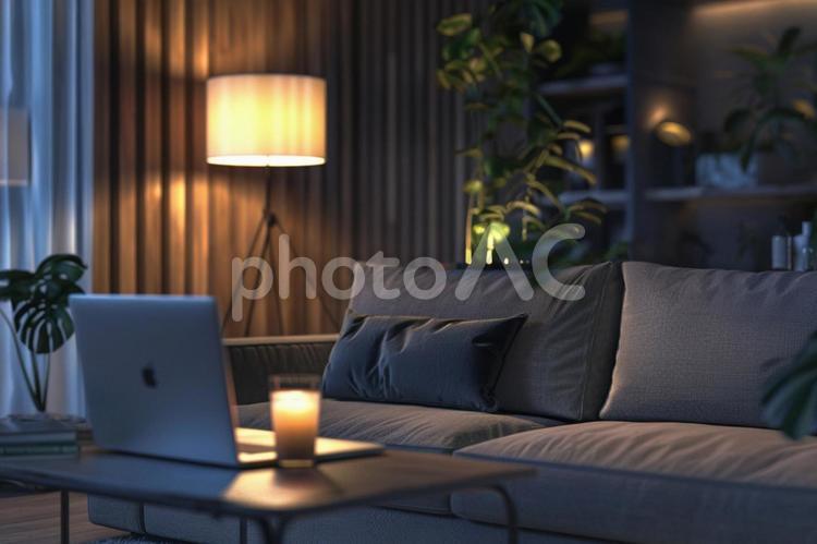 観葉植物とPCのあるテレワーク空間 テレワーク,在宅勤務,ノートpcの写真素材