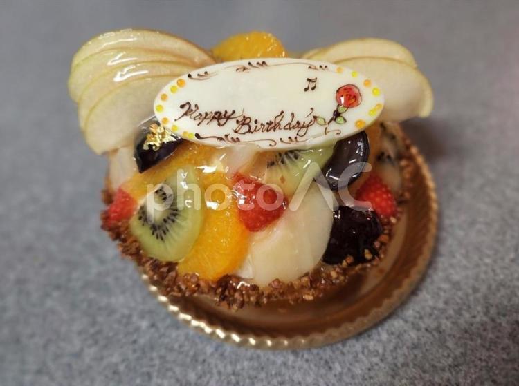誕生日ケーキ(横) 誕生日ケーキ,バースデーケーキ,誕生日の写真素材