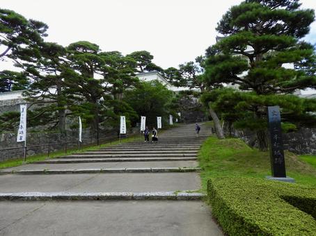 史跡二本松城跡箕輪門前 史跡二本松城跡箕輪門前の写真
