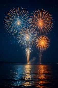 夜空に上がるきれいな花火 夜空に上がるきれいな花火の写真