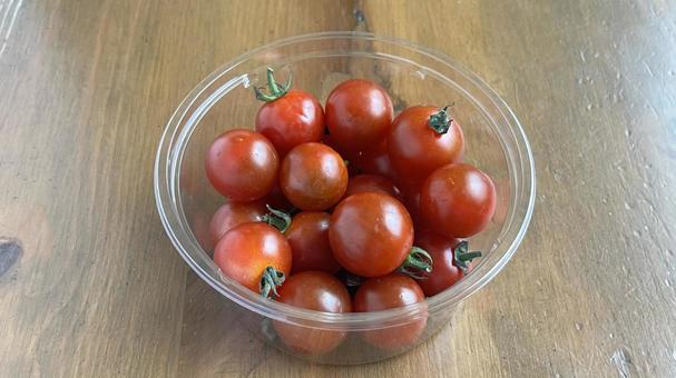 Cherry tomatoes (heap), JPG
