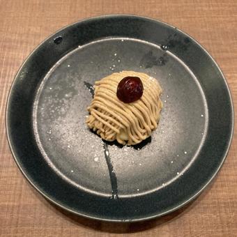 渋皮モンブラン〜上から モンブラン,渋皮,ケーキの写真素材