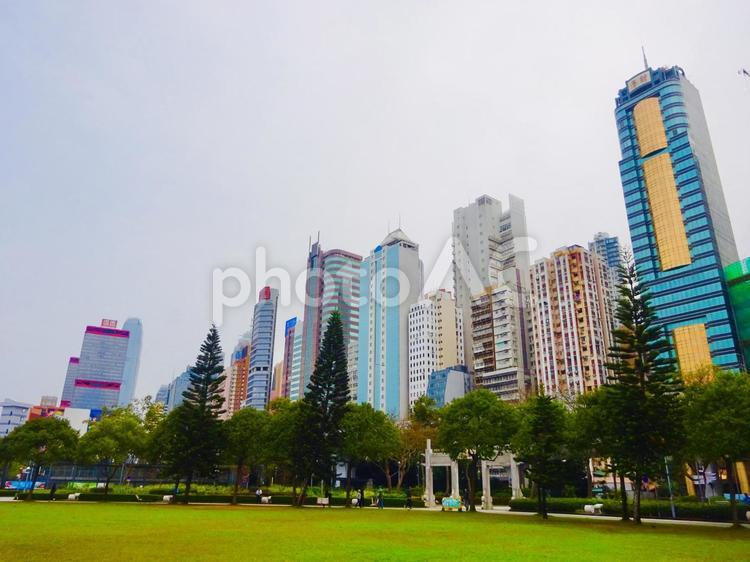 孫文記念公園と香港のスカイライン 青空,空,スカイラインの写真素材
