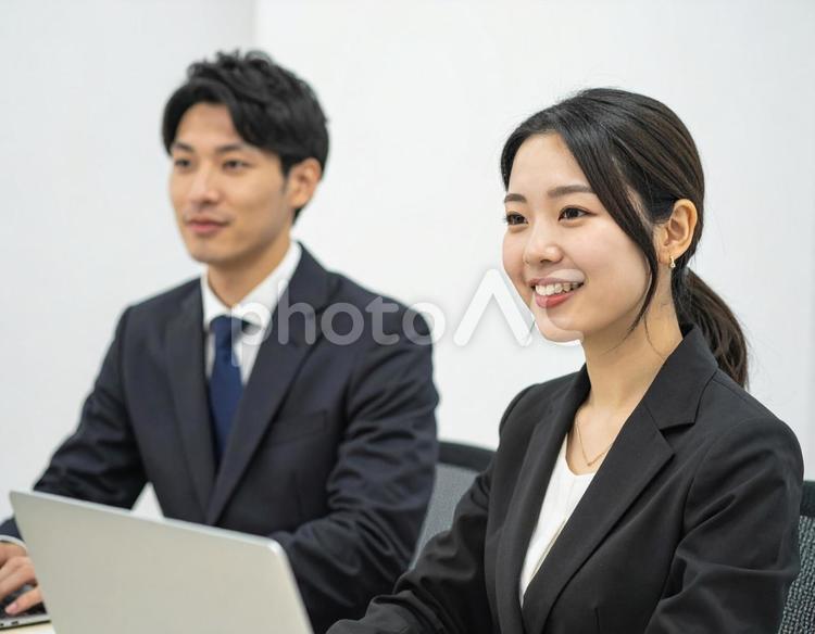 働く男性社員と女性社員のイメージ ビジネス,男性,女性の写真素材