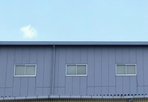 Warehouse/factory roof and sky 1, JPG Warehouse/factory roof and sky 1, JPG