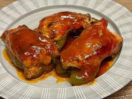 肉詰めピーマン ピーマンの肉詰め,肉詰め,ピーマンの写真素材