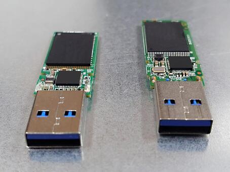 USBメモリー32Gと64G usbメモリー3.0,データ,ビジネスの写真素材