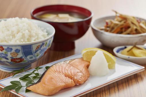 鮭の塩麹焼 和定食 鮭の塩麹焼 和定食の写真