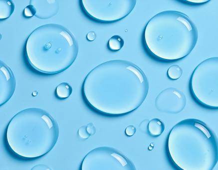 大きな水滴の青いジェル 大きな水滴の青いジェルの写真