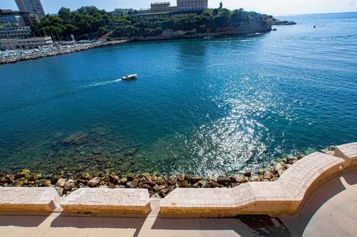穏やかな海とボート マルセイユ,海,ボートの写真素材