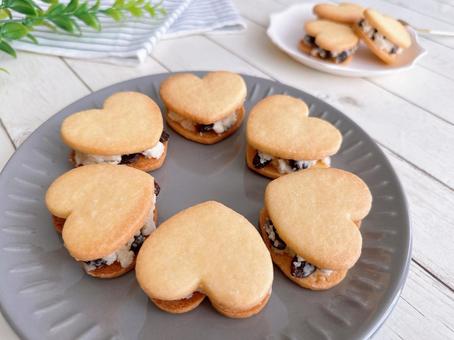 Photo, raisin sand cookies, raisin sandwich, butter sandwich, 