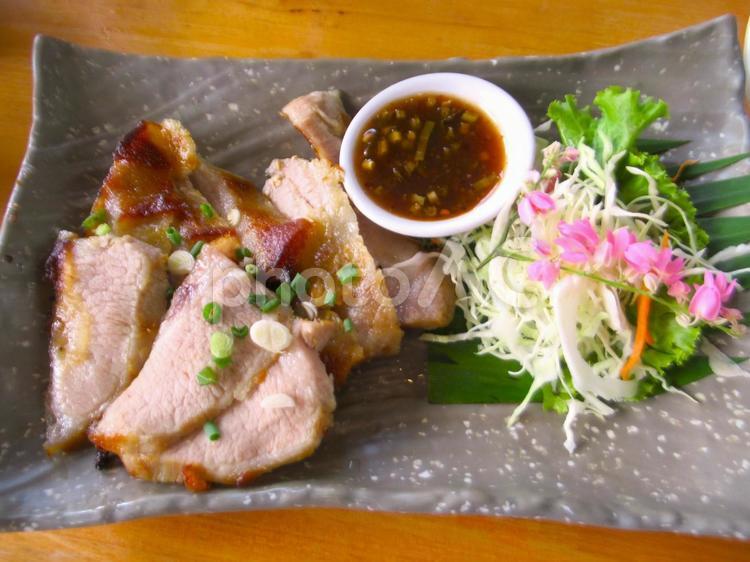 コームーヤーン（タイの焼き豚） コームーヤーン,焼き豚,タイ料理の写真素材