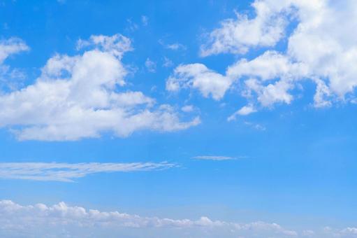 青空と雲 空,青空,秋の写真素材