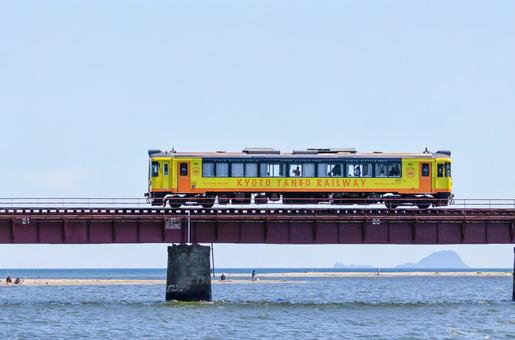Photo, yurakawa bridge, yura river iron bridge, summer vacation, 