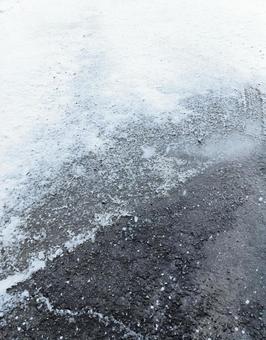 雪の残るコンクリート 道路,雪,風景の写真素材