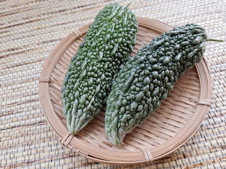 夏野菜ゴーヤ_ござバック_1 夏野菜ゴーヤ_ござバック_1 夏野菜,野菜,ゴーヤの写真素材